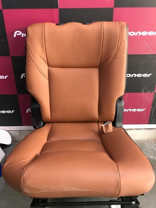 DOLPHIN SEAT COVER Innova Crysta (16) 08 (2) Apple 1/37/37